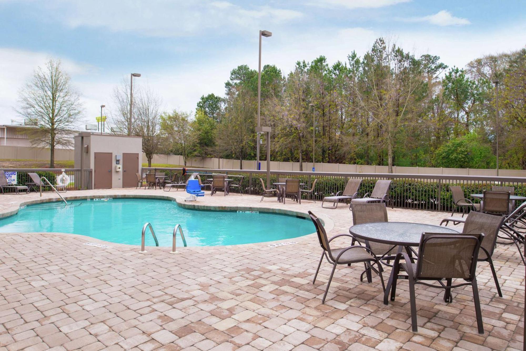 Hampton Inn Columbia Northeast-Fort Jackson Area Exterior photo